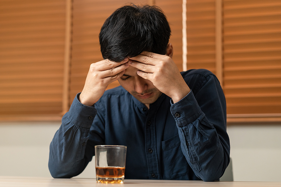 The Harmful Effects of Alcohol on Teeth