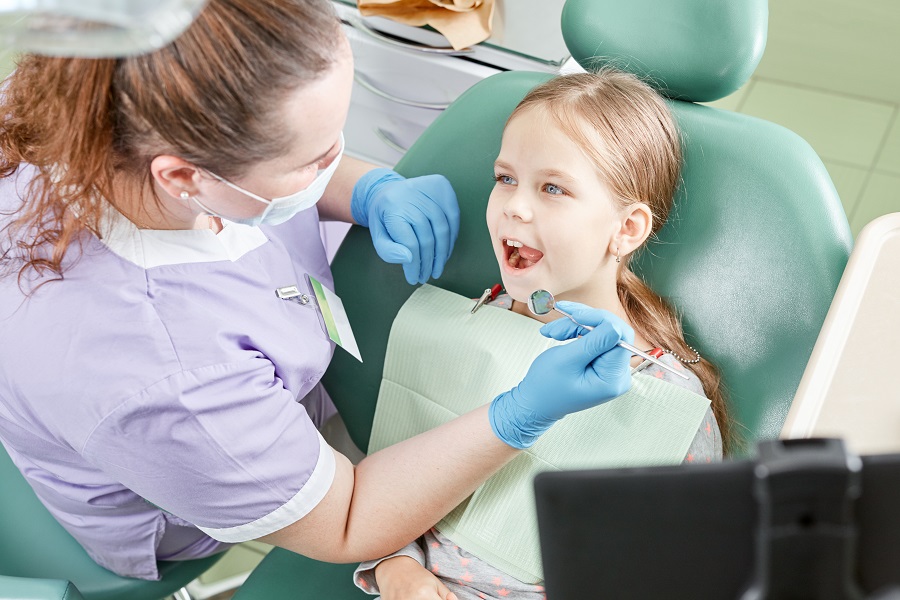 Use of Fluoride for Teeth – Myths and Facts